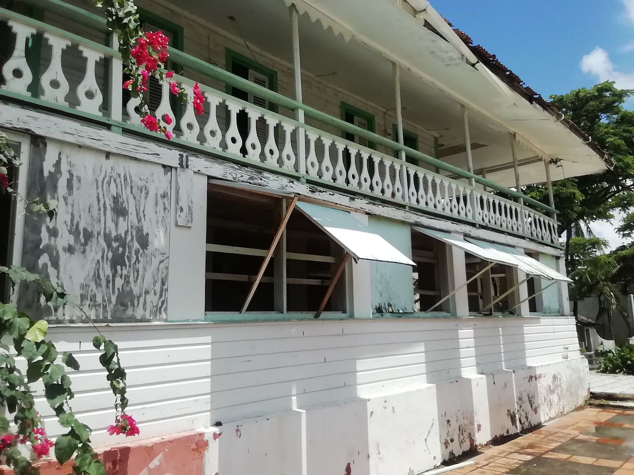 Fixer Upper for Sale in Bois d'Orange