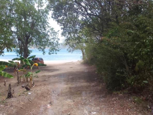 Land for Sale close to beach in Gros Islet