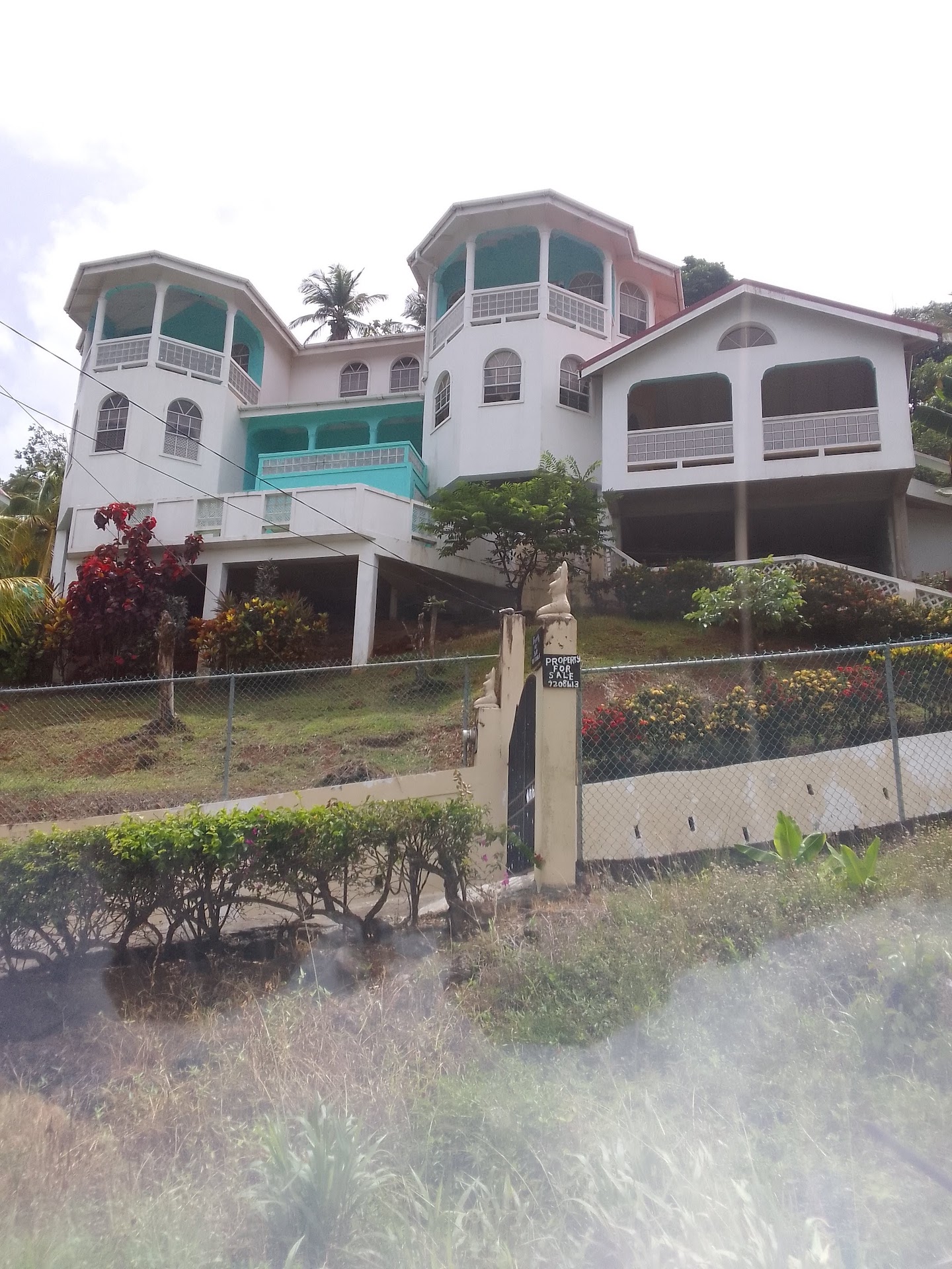 Hilltop Home for Sale in Babonneau – Saint Lucia Hilltop Home for Sale in Babonneau - Saint Lucia