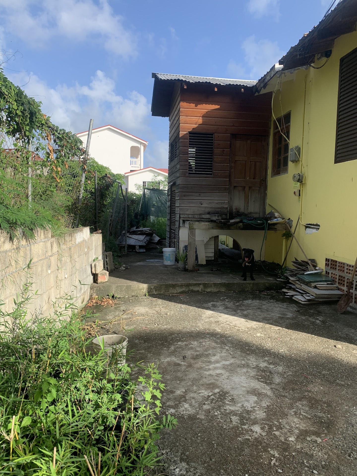 Home and Mixed-Use Land for Sale in Gros Islet