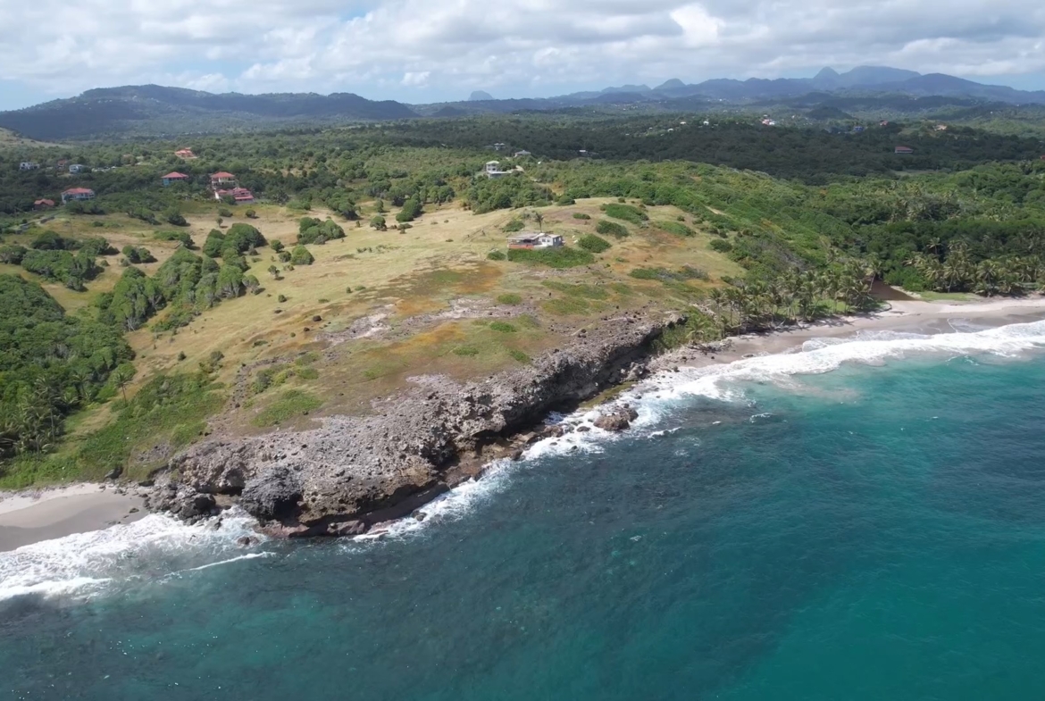 28 Acre Beachfront Lot For Sale in Micoud, St. Lucia