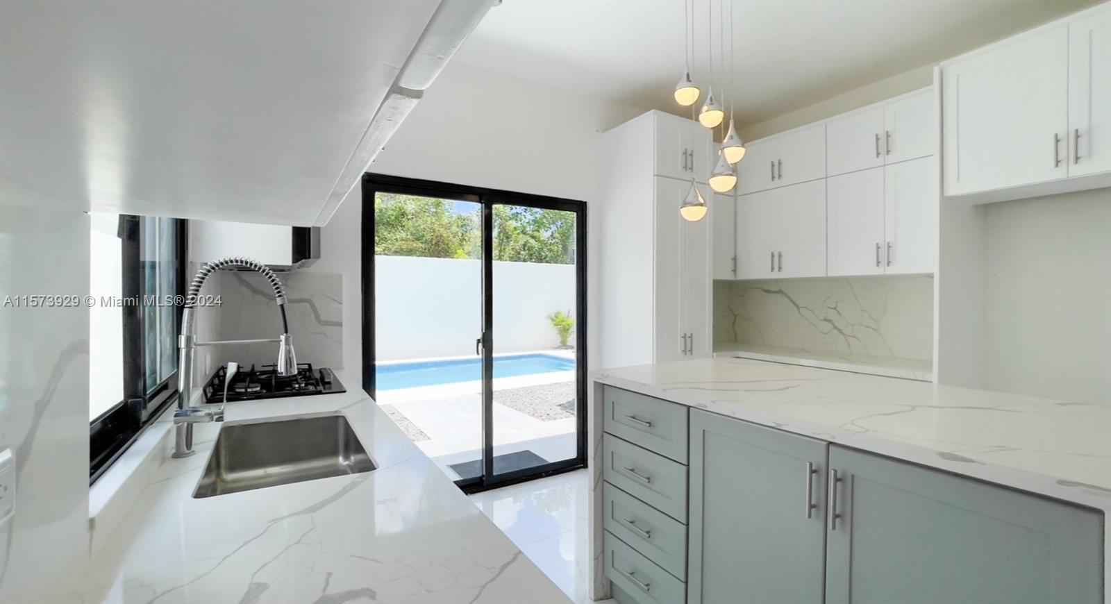 Villa for sale with pool in Bavaro, Punta Cana – photo 4