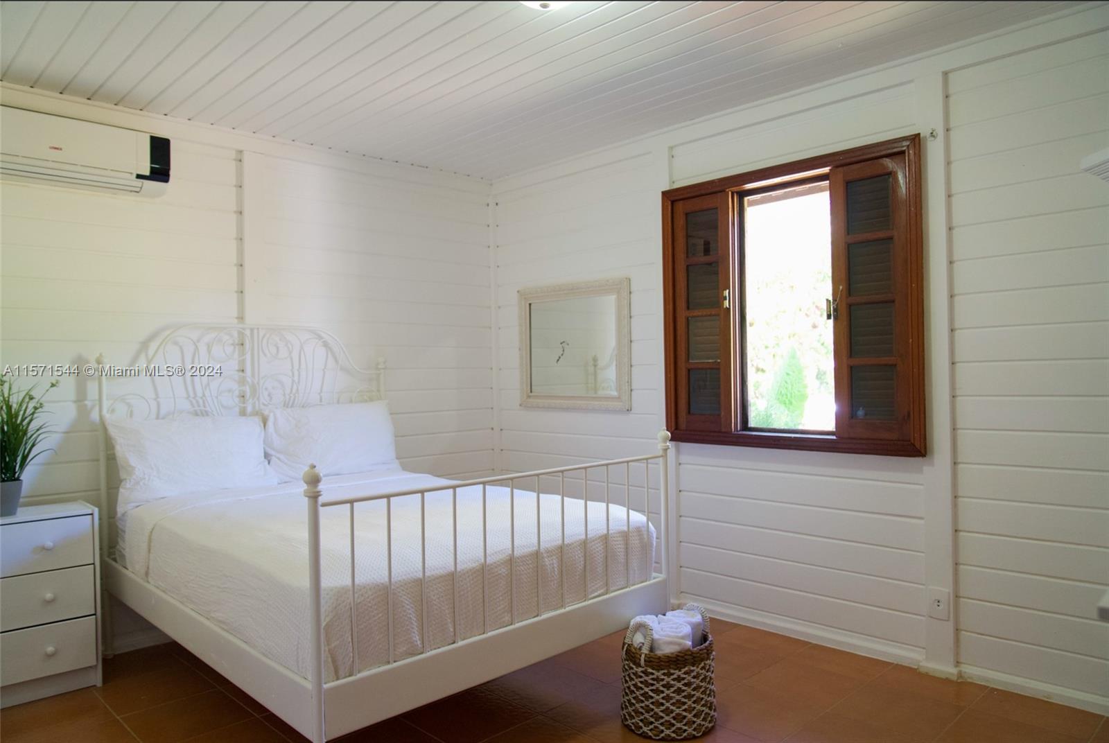 Bedroom of Home with large Jacuzzi